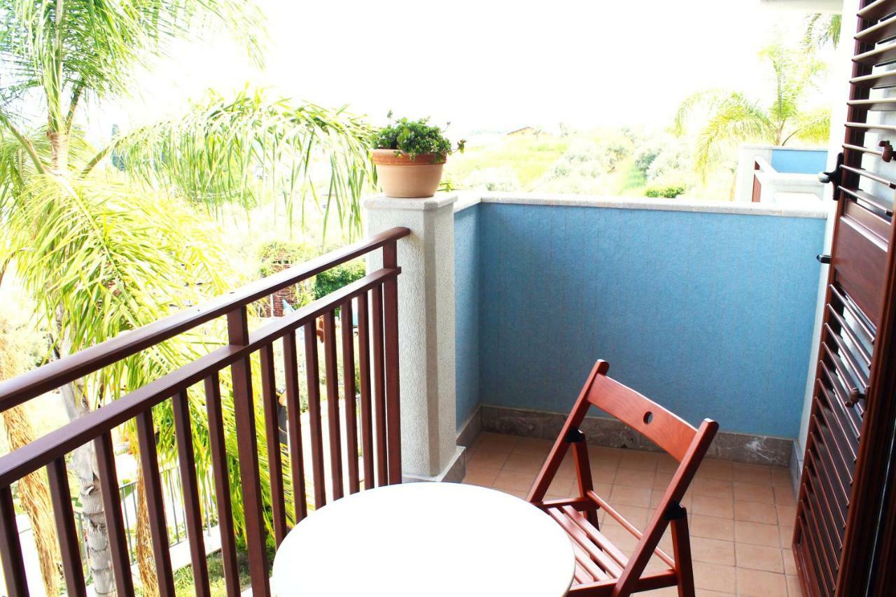 Villa I Minnulareddi จีอาร์ดีนี นักซอส ภายนอก รูปภาพ