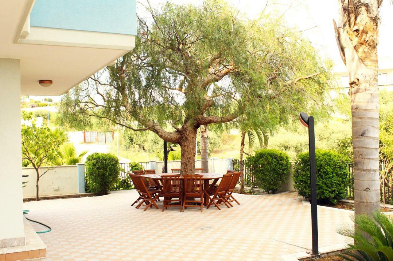 Villa I Minnulareddi จีอาร์ดีนี นักซอส ภายนอก รูปภาพ