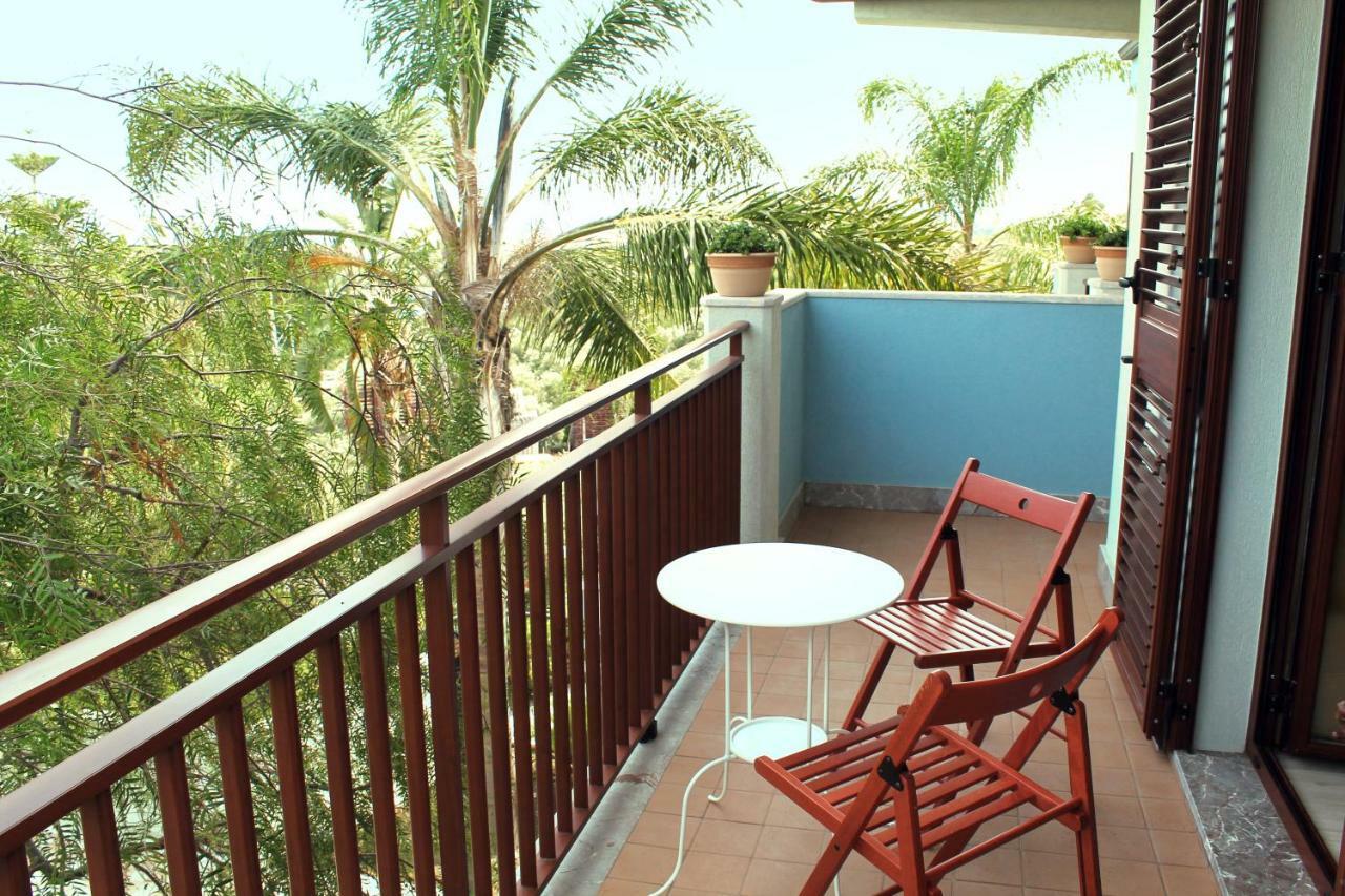 Villa I Minnulareddi จีอาร์ดีนี นักซอส ภายนอก รูปภาพ